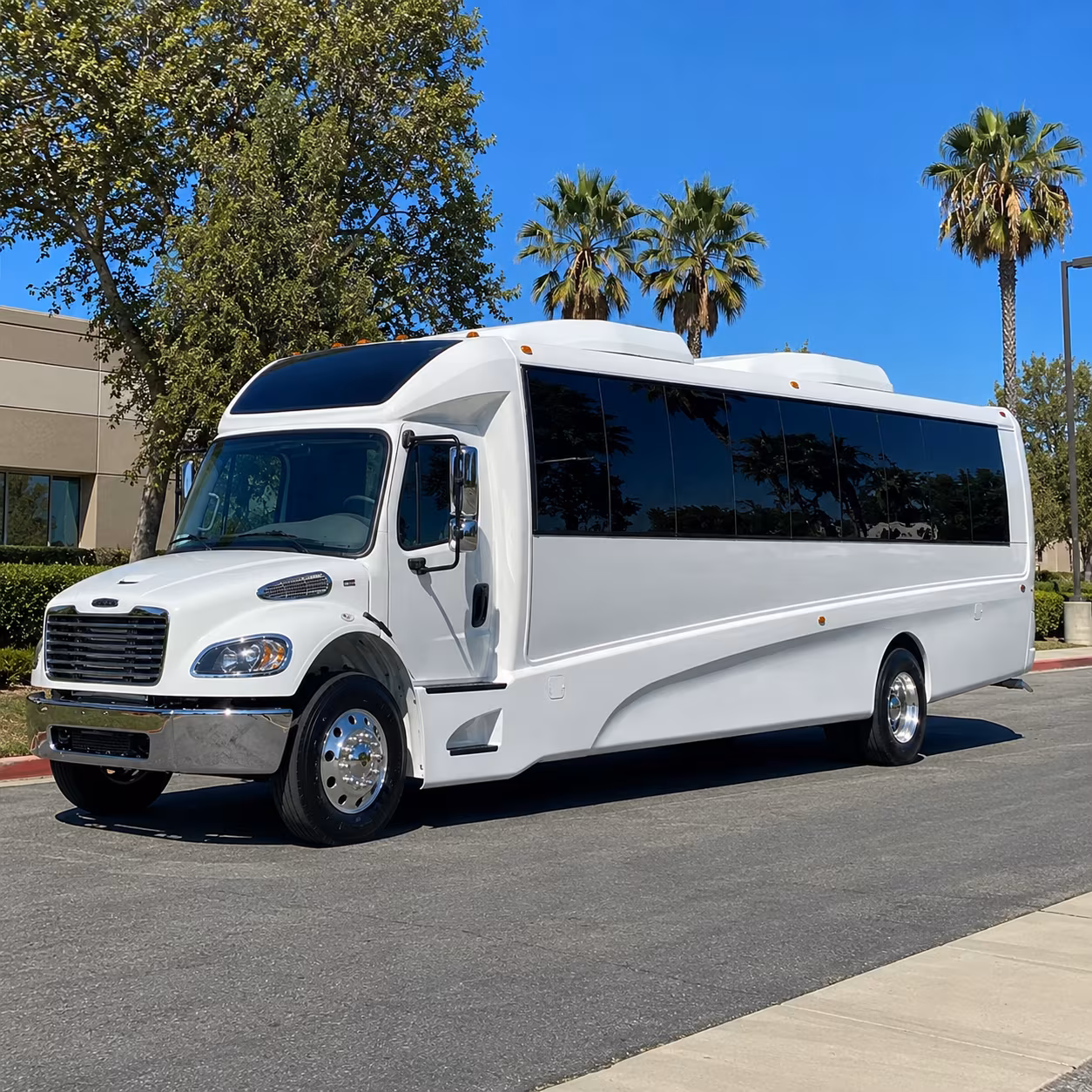 albany 25 passenger minibus