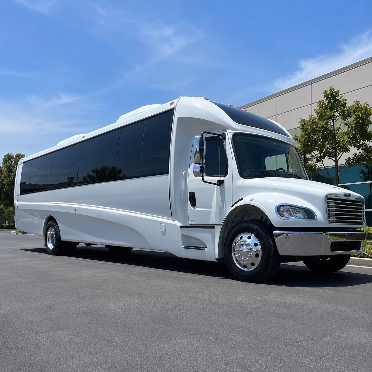 albany 30 passenger minibus