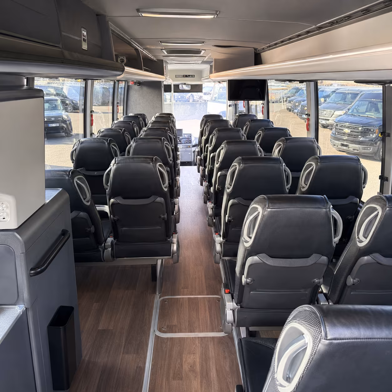 albany corporate and convention charter bus service for long distance group travel